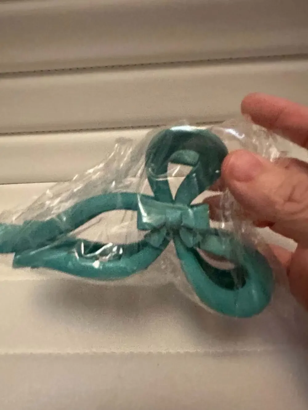 Bowie and Co Green Bow Claw Clip